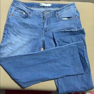 LEVIS straight leg blue jeans